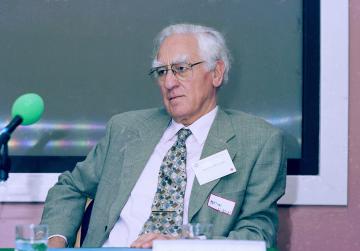 Prof Gerald Curzon