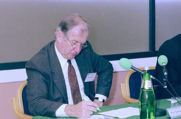 Prof George Beaumont